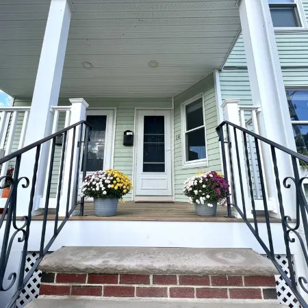 Cozy Three-Bedroom Home Close to Boston w/ Plenty of Parking