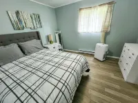Sanctuary by the Shore, Unique Stay W/ Hot Tub by Lake MI