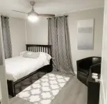 THE Exclusive Retreat! Chique! Stylish! RENOVATED!