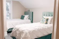 115 yr old Historic Heffner House in Downtown Rogers