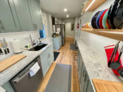 Bloomington Indiana Rental- 2BR/1BA Apartment on ground floor of duplex