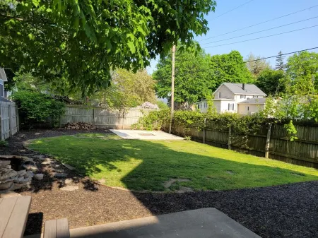 Emma's Place Отели в г. LaGrange County