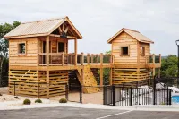 Golden View Getaway