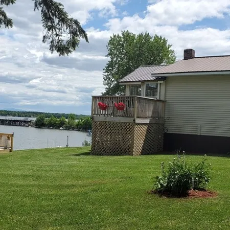 Year-Round: Amazing Sunrises, 150ft Shore, Private Boat Launch/Dock, Hot Fishing