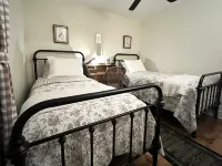 Quaint Village Cottage Hotels in Hartwick
