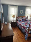 Family friendly serene house close to beaches, sleeps 8, lot off street parking