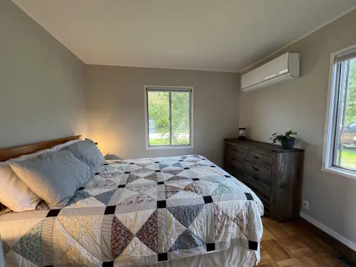 Welcome home in a welcoming town!