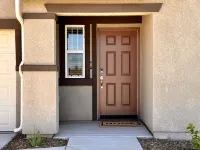 Brand New, 5 Bedroom/3 Bath Home- On your way to Yosemite! Hotels in Chowchilla