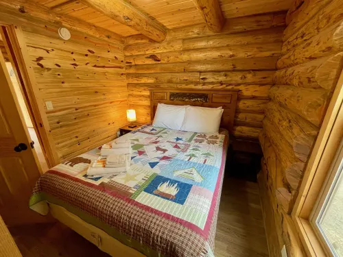 Secluded Creekside Cabins