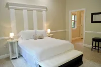 Oasis in Daphne