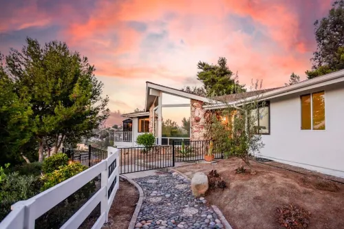 Villa Amarone - San Diego - Location, Hilltop View, Hot Tub, Pet friendly فنادق في Bonita