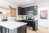 New! Spacious Home, Close to Downtown!