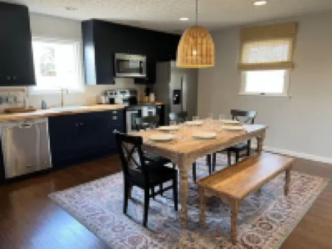 Pet Friendly Cottage Located Between the Ark & Creation Museum