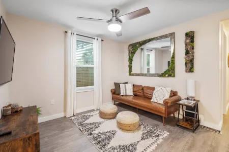 Quiet get away in a vibrant city.