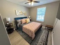 ⚜ Yellow Rose of Waco ⚜ - 1.3mi to Magnolia, 2.3mi to Baylor ⚜ Rogers School of Engineering and Computer Science周辺のホテル