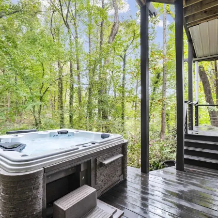 Lakefront Luxury Cabin Retreat with Jacuzzi & Party Dock
