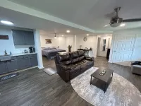 The Bear Cave - Jasper GA Hotels in Pickens County