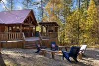 Enchanted Woods - Captivating Retreat for Couples or Small Family in Hochatown.