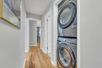 Stylish Duplex Near East Lake Golf Course (Unit B)