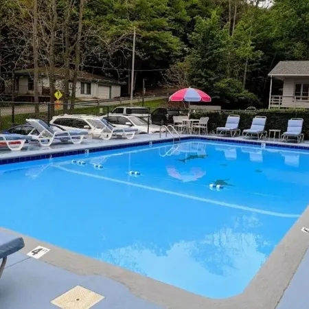 Couples Waterfront Condo Saugatuck Kayak-Beach-Hike-Kayak  Outdoor Heated Pool
