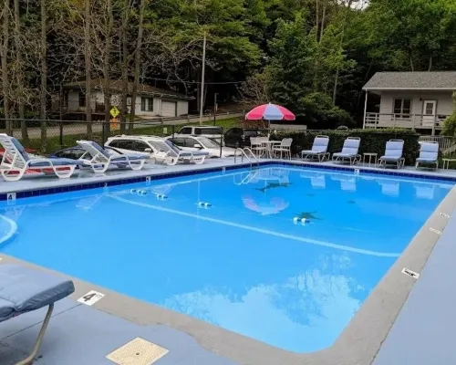 Couples Waterfront Condo Saugatuck Kayak-Beach-Hike-Kayak  Outdoor Heated Pool Hotels in Saugatuck