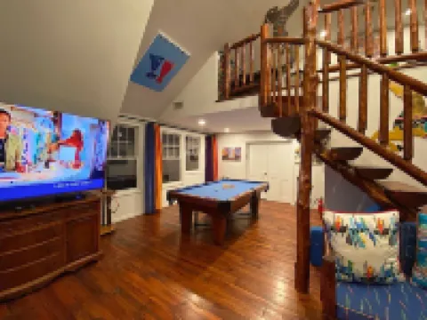 Country Carriage House ONLY 15 MIN TO NYC Great for Families, Couples, Reunions