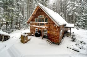 Beautiful House near Mt. Rainier National Park and Crystal Mountain Ski Resort