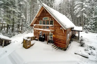 Beautiful House near Mt. Rainier National Park and Crystal Mountain Ski Resort Hotels near Mount Rainier National Park