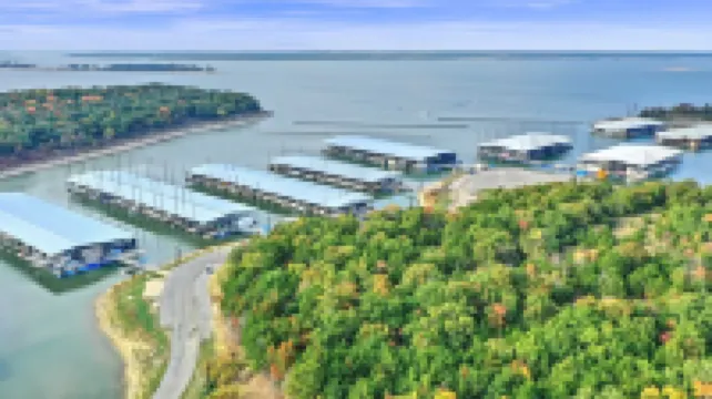 Sailor's Knot Sleeps 8 with outdoor pool less than 5 min from Lake Texoma