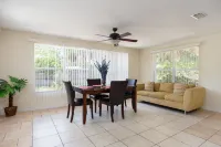 4 Bedroom Cozy Getaway Pool house in the Heart of Melbourne