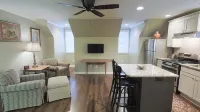 Private Carriage House  5 miles to Ameris Amphitheater Walkable  to Canton st