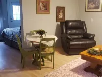 The MacKenzie Studio Apartment 호킹 카운티 호텔