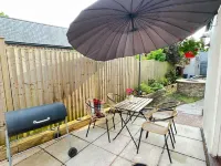 Grandma's Cottage Set in Lovely Mid-Devon. Ideal for Your Year Round Escape. Hotels in Cullompton