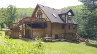 Spacious 8 Bdrm Chalet Set up for Large Group Entertaining!