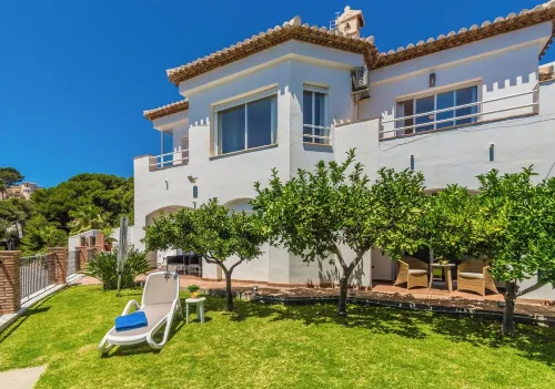 Villa Estrella with private heated pool and breathtaking views
