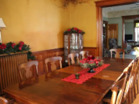 Historic Home With Modern Amenities - Great for Families with room for up to 18! Hotels in Clear Lake