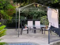 Beautiful, central located with pool and fire pit! ローズビルのホテル