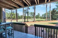 Greenside Getaway️! Walk to Clubhouse and Cradle! Panoramic Golf Views!