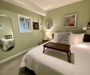 Stylish Seaside Guest House, Walking to Beach Hotels in El Granada