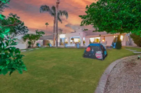 Lakefront!Free Heated Pool,Spa. Boat, Kayak. EV Charger. Ocotillo Chandler.