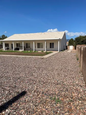 Sheppard 3bd1ba FtHuaSierraVista baby-massage