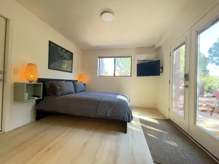 Sedona Garden Studio central to spectacular hikes!