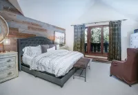 NEW Ski In/Out! Spacious, Hot Tub, Spruce Tree Lodge,  Arrowhead/Beaver Creek