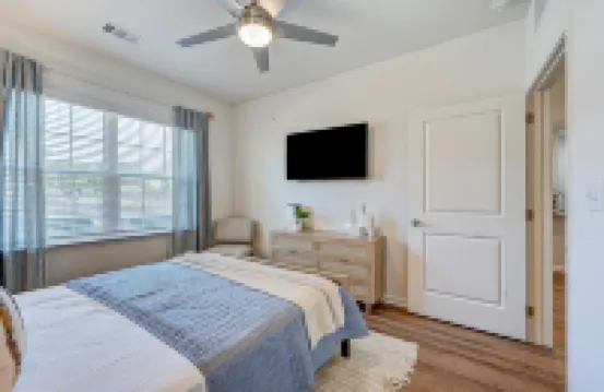 Coastal Luxe Apt Near Fernandina Bch/Amelia Island/JAX Airport & I-95 to DWTN.