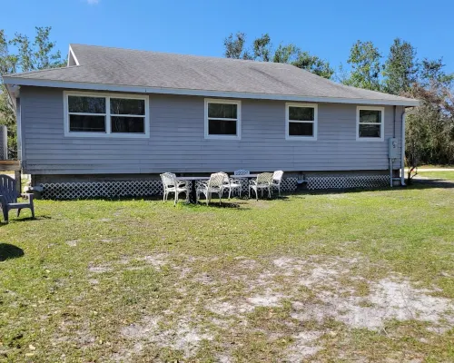 Waterfront Retreat Hotels in DeSoto County
