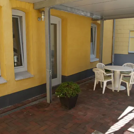 Beautiful apartment in Schleswig-Friedrichsberg Отели в г. Шлезвиг