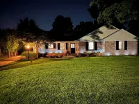 Stylish Home Less than a Mile from Notre Dame! Perfect for Entertaining! Các khách sạn gần Sân bay quốc tế South Bend