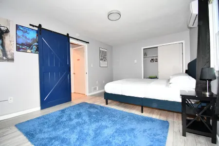 Home with FREE access to 2 Pools, Lake, Fitness, Tennis, Basketball, & MORE.