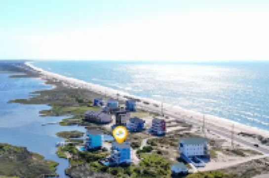 Famous Landshark 6BR,Elevator, Oceanfront, Pool, Theater