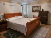 Your Desert RetreatSnowbirds Discount at our Pet Friendly home Hotels in Fort Mohave